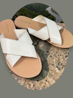 Prettylittlething, Woman, Sandals Summer, White, Size 5, Flats, New.!